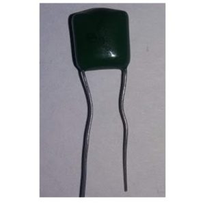 CONDENSADOR POLIESTER 823K